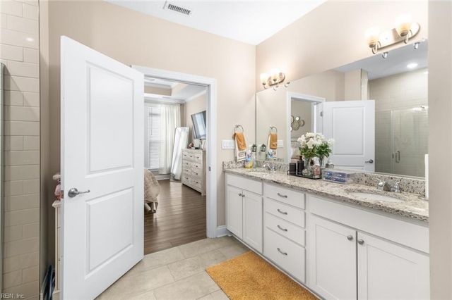 223 Creek Front LN, Suffolk, VA 23435