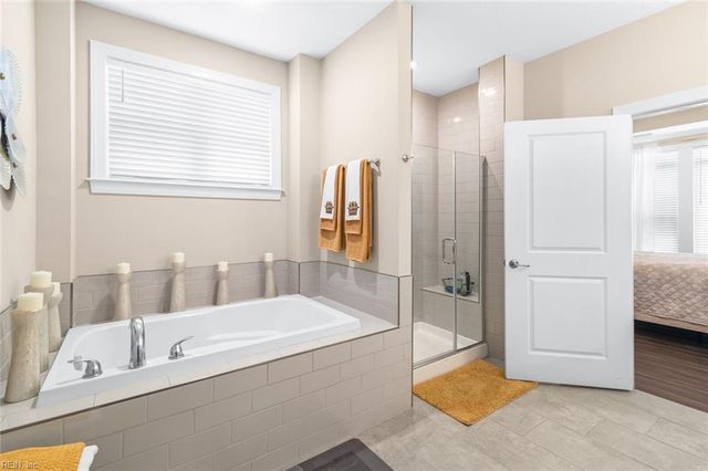 223 Creek Front LN, Suffolk, VA 23435