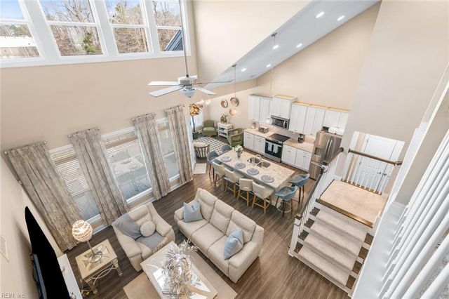 223 Creek Front LN, Suffolk, VA 23435