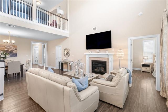 223 Creek Front LN, Suffolk, VA 23435