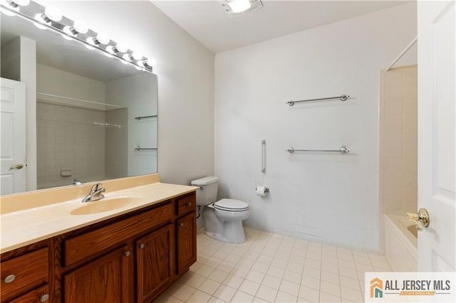540 Cranbury Road 230, East Brunswick, NJ 08816