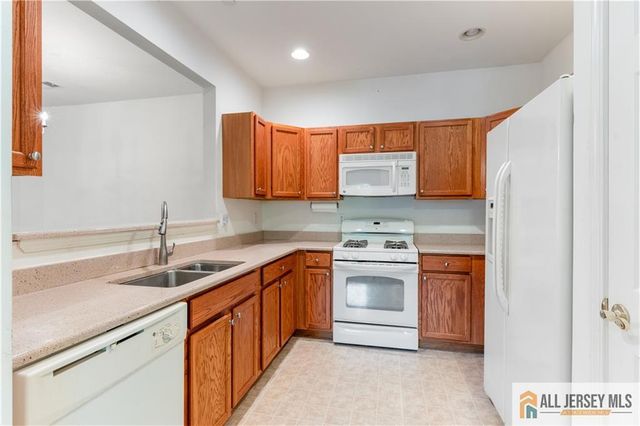 540 Cranbury Road 230, East Brunswick, NJ 08816