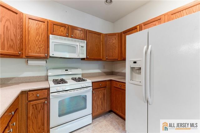 540 Cranbury Road 230, East Brunswick, NJ 08816