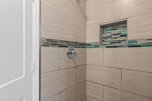 137 Cayuga Street, Saint Paul, MN 55117