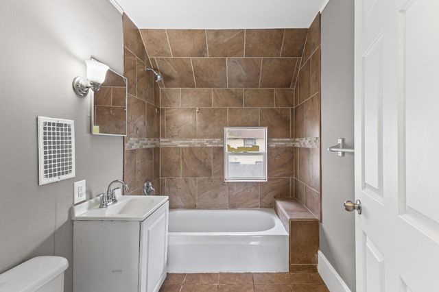 137 Cayuga Street, Saint Paul, MN 55117