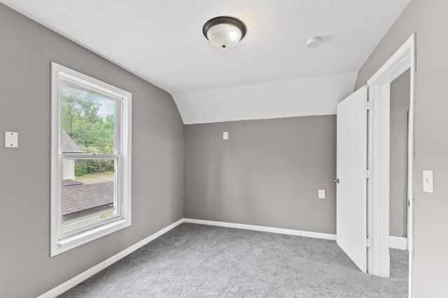 137 Cayuga Street, Saint Paul, MN 55117