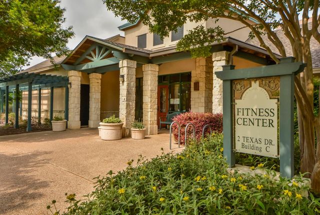 321 Fieldstone DR, Georgetown, TX 78633