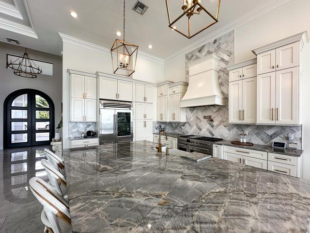 1000 NE Wright Avenue, Jensen Beach, FL 34957