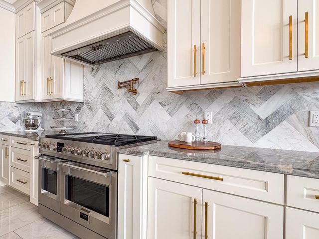 1000 NE Wright Avenue, Jensen Beach, FL 34957