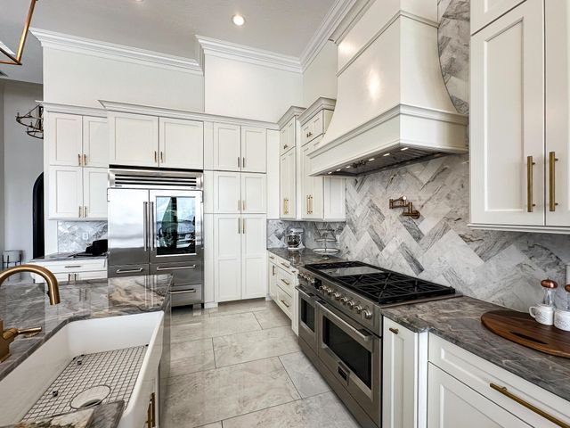 1000 NE Wright Avenue, Jensen Beach, FL 34957