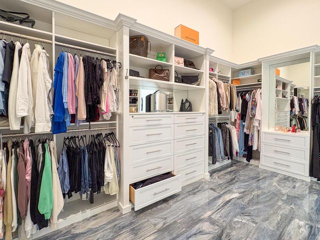 1000 NE Wright Avenue, Jensen Beach, FL 34957