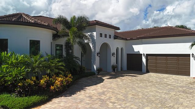 1000 NE Wright Avenue, Jensen Beach, FL 34957