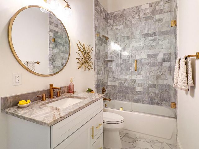 1000 NE Wright Avenue, Jensen Beach, FL 34957