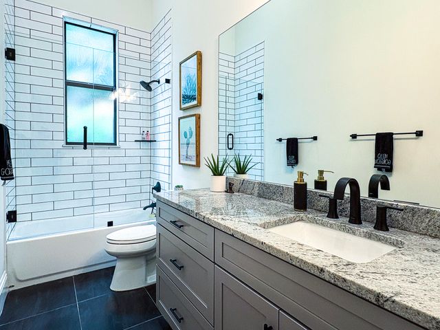 1000 NE Wright Avenue, Jensen Beach, FL 34957