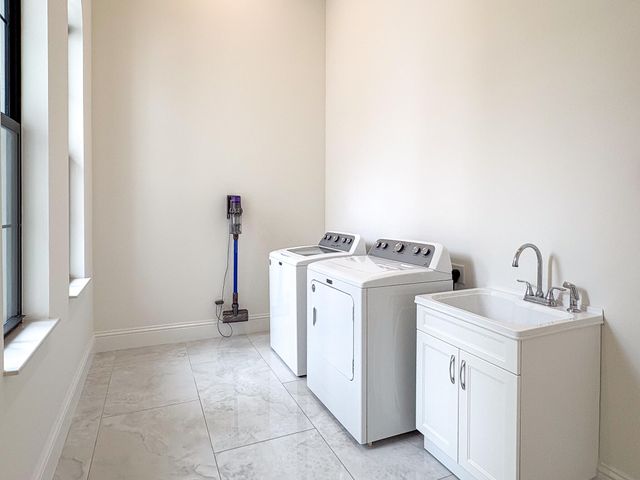 1000 NE Wright Avenue, Jensen Beach, FL 34957