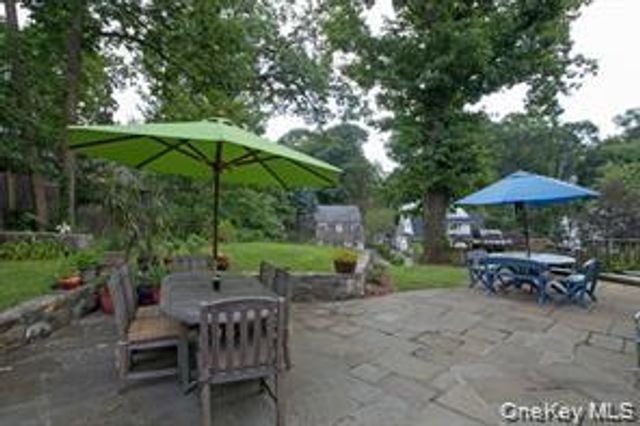 124 PELHAMDALE Avenue 8A, Pelham, NY 10803