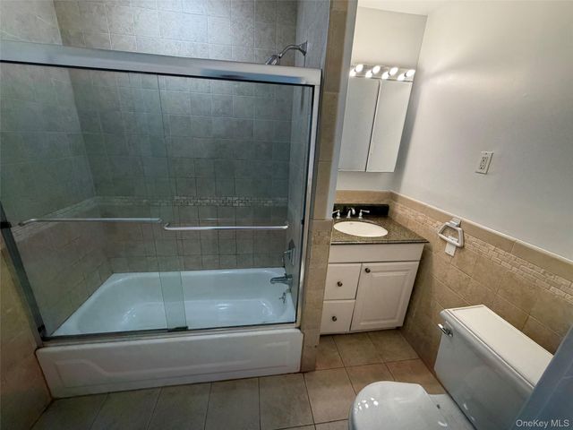 124 PELHAMDALE Avenue 8A, Pelham, NY 10803