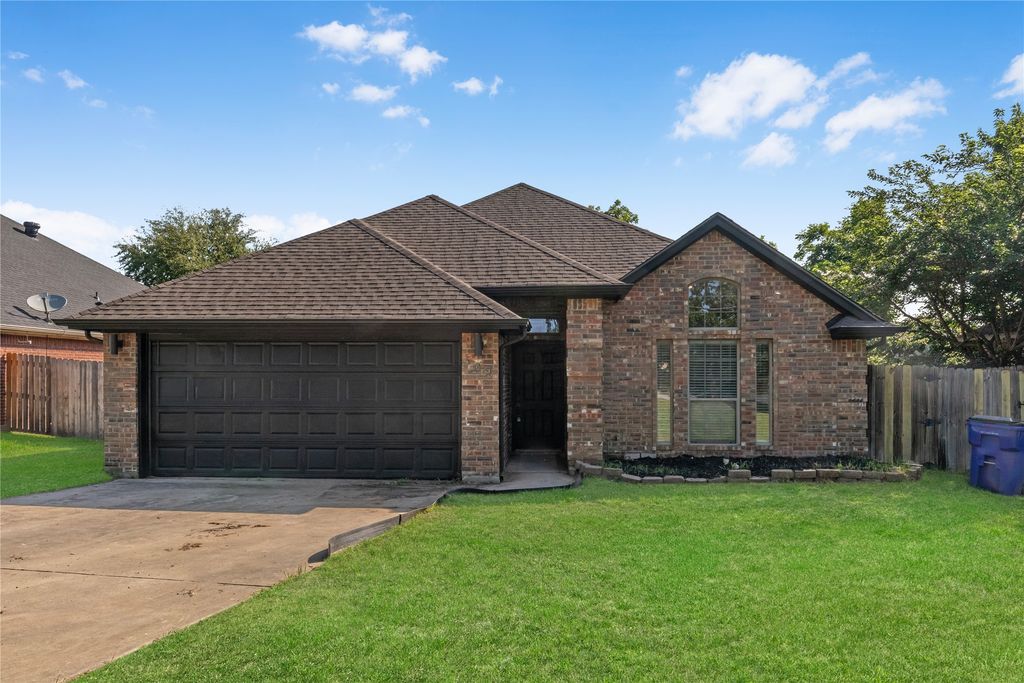 509 Mansfield Cardinal Road, Kennedale, TX 76060