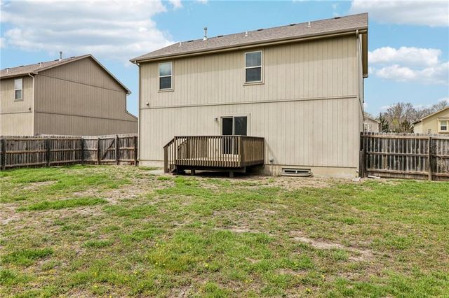 527 S Poplar Street, Gardner, KS 66030
