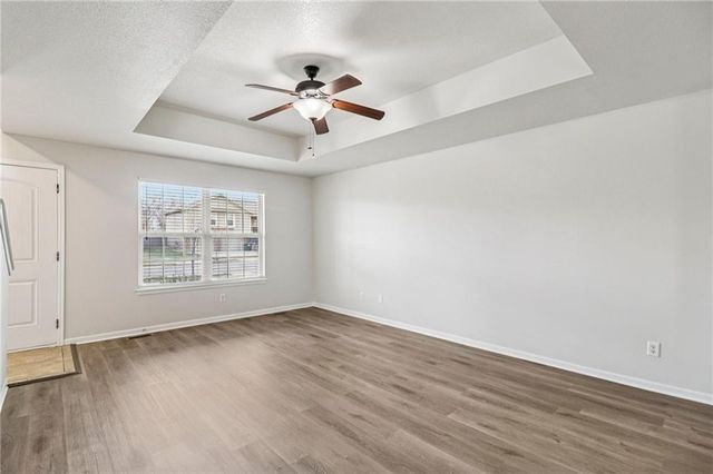 527 S Poplar Street, Gardner, KS 66030