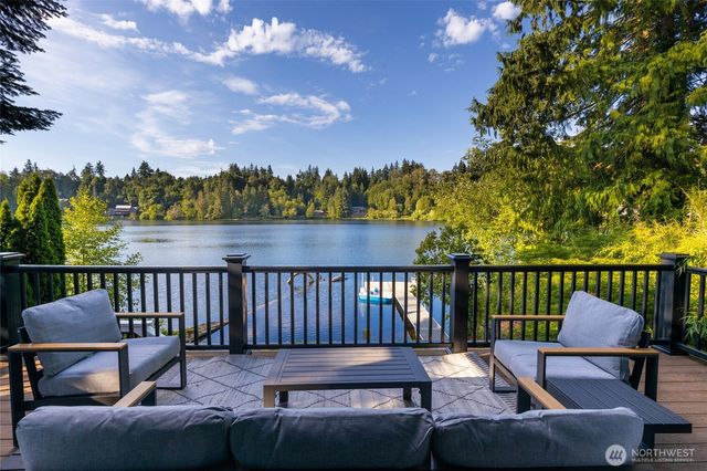 6911 Olive Avenue, Stanwood, WA 98292