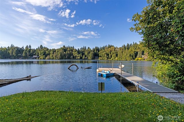 6911 Olive Avenue, Stanwood, WA 98292