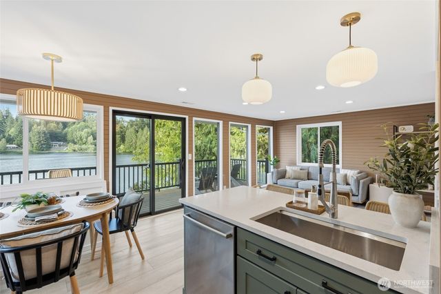 6911 Olive Avenue, Stanwood, WA 98292