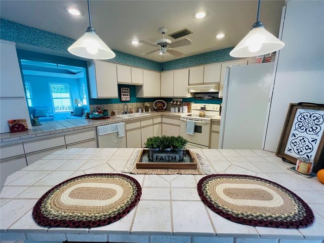 1069 SE 57TH AVENUE, Ocala, FL 34480