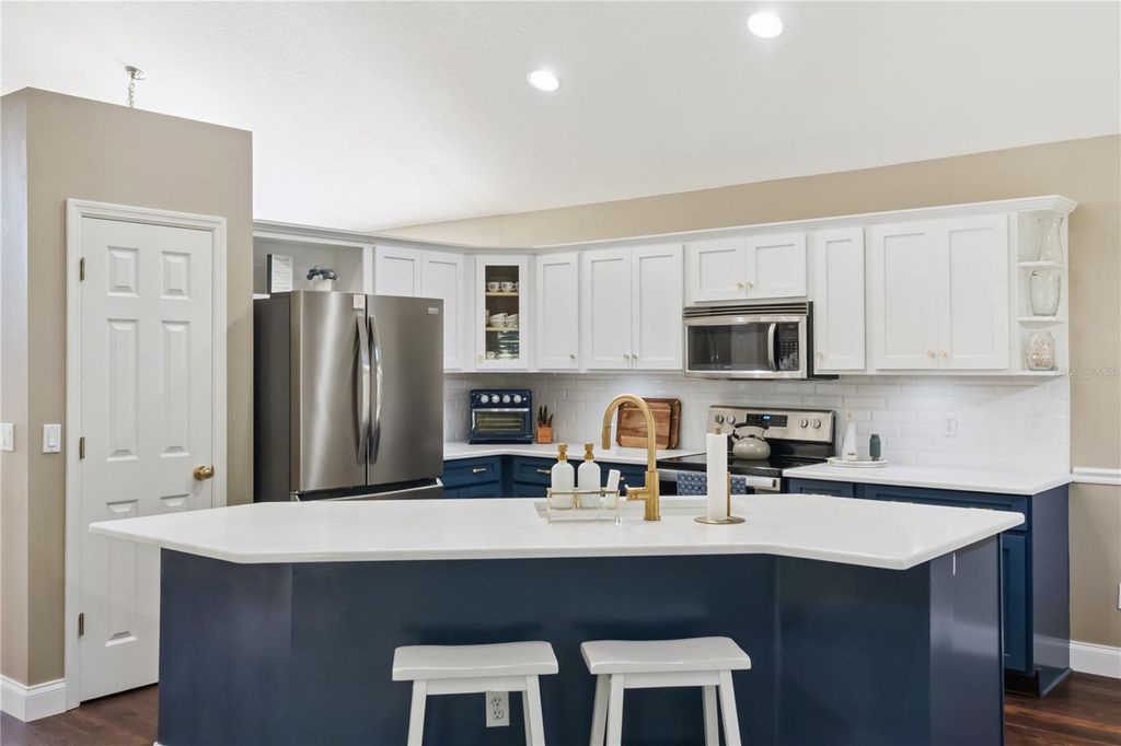 Image 11 of property listing at 9972 HIDDEN DUNES LANE, Orlando, FL 32832