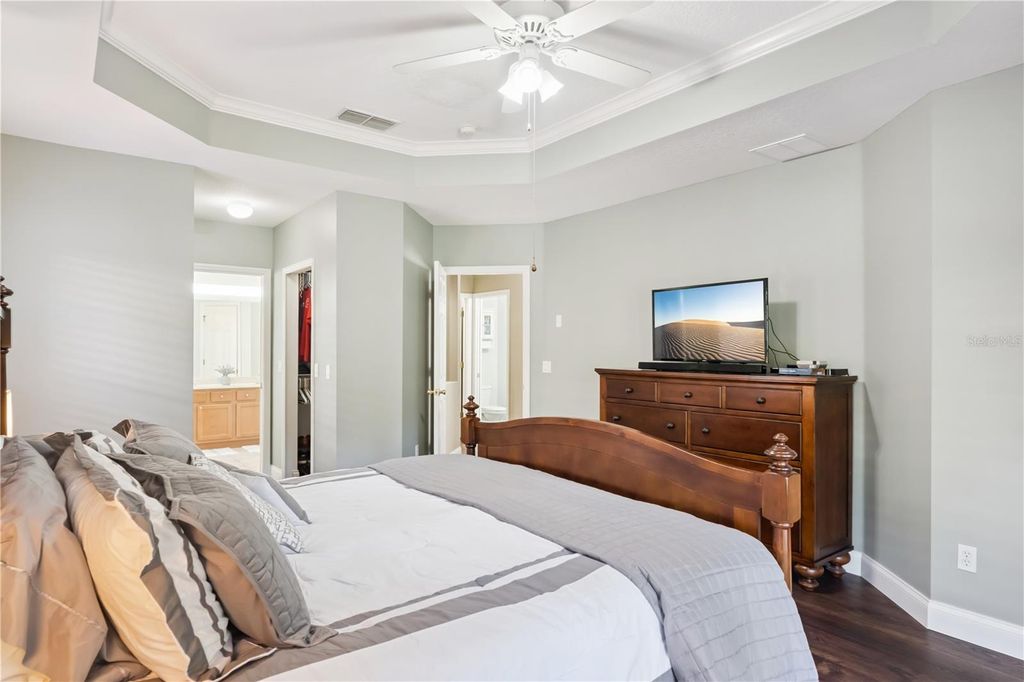 Image 20 of property listing at 9972 HIDDEN DUNES LANE, Orlando, FL 32832