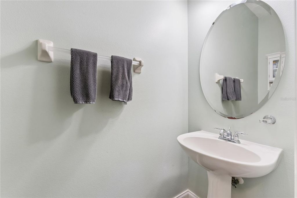 Image 29 of property listing at 9972 HIDDEN DUNES LANE, Orlando, FL 32832