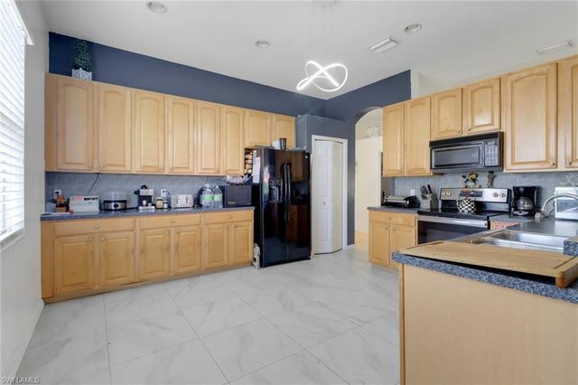 7384 Sika Deer WAY, Fort Myers, FL 33966