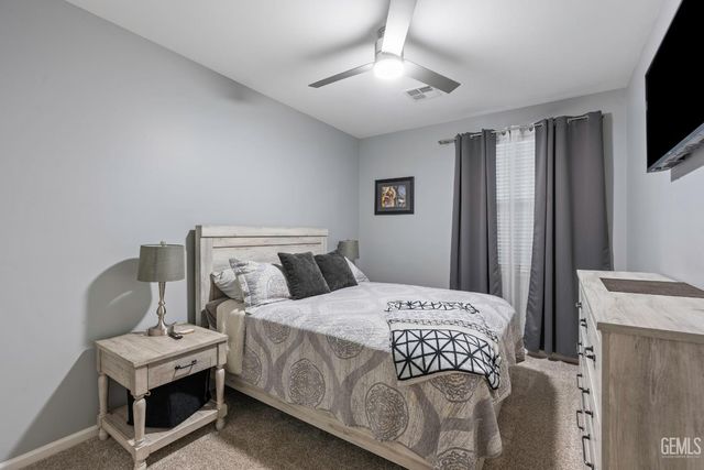 9317 Leslie Deann Court, Bakersfield, CA 93312