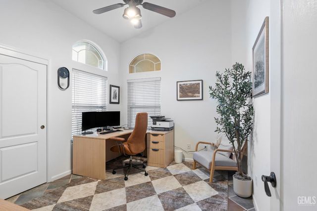 9317 Leslie Deann Court, Bakersfield, CA 93312