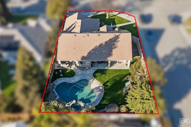 9317 Leslie Deann Court, Bakersfield, CA 93312