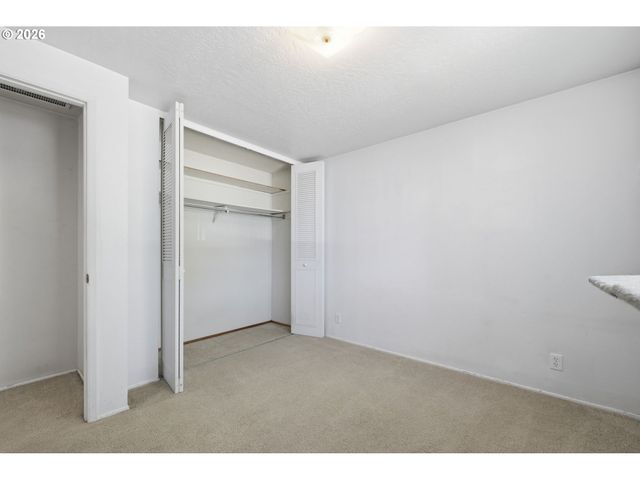 4226 SCOTTDALE St, Eugene, OR 97404