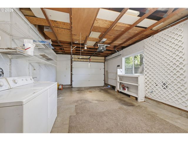 4226 SCOTTDALE St, Eugene, OR 97404