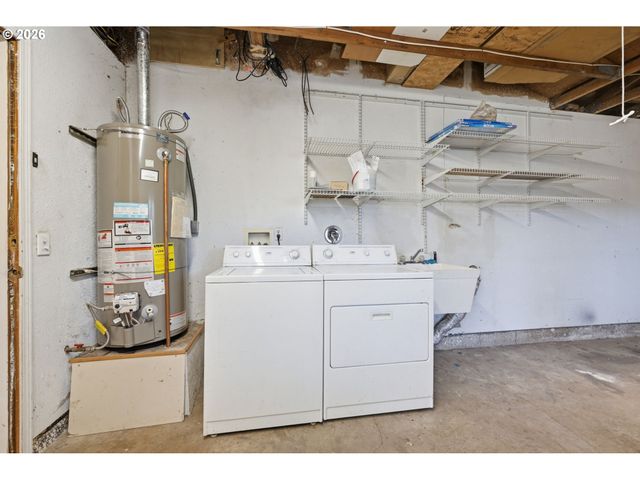 4226 SCOTTDALE St, Eugene, OR 97404
