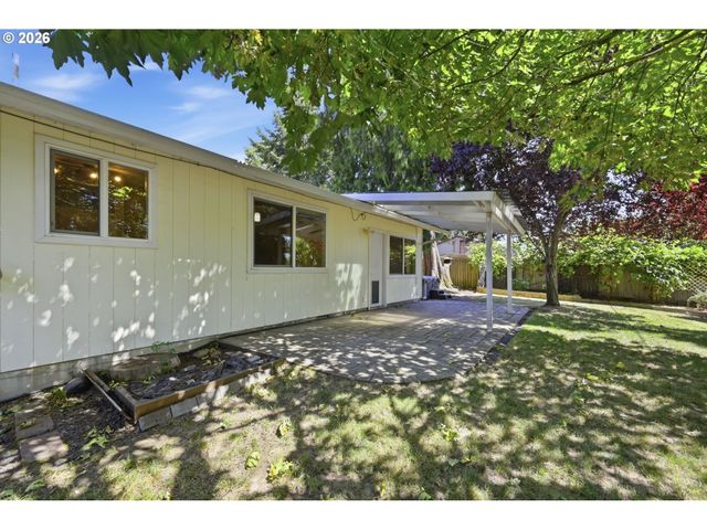 4226 SCOTTDALE St, Eugene, OR 97404