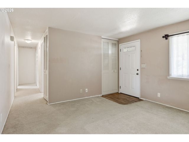 4226 SCOTTDALE St, Eugene, OR 97404