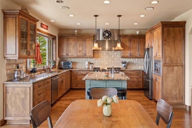 5390 Lost Creek Rd, Shingle Springs, CA 95682