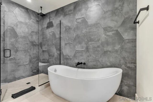 806 N Cleveland St Unit 2 Unit 2 - The Star, Oceanside, CA 92054