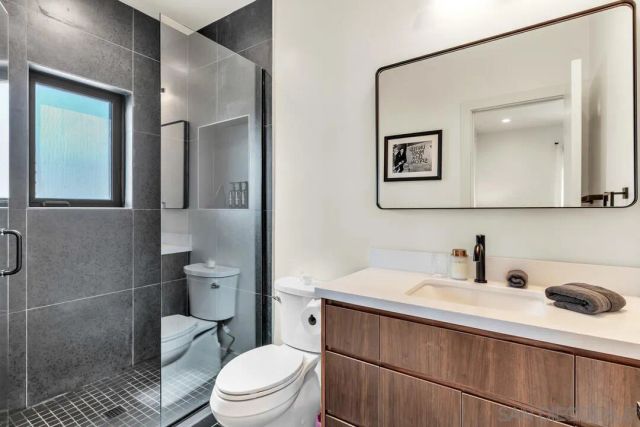 806 N Cleveland St Unit 2 Unit 2 - The Star, Oceanside, CA 92054