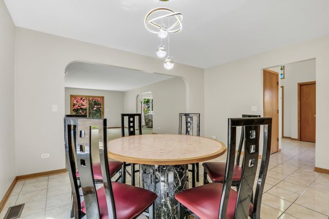 8444 Morton Avenue, Morton Grove, IL 60053