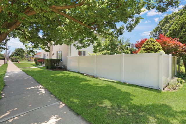8444 Morton Avenue, Morton Grove, IL 60053