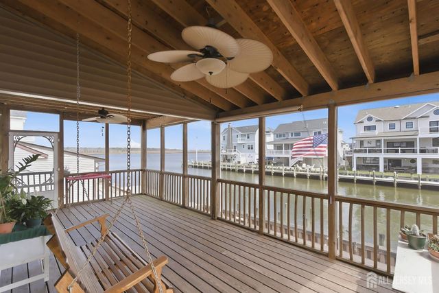 1215 Niihau Drive, Lacey, NJ 08731