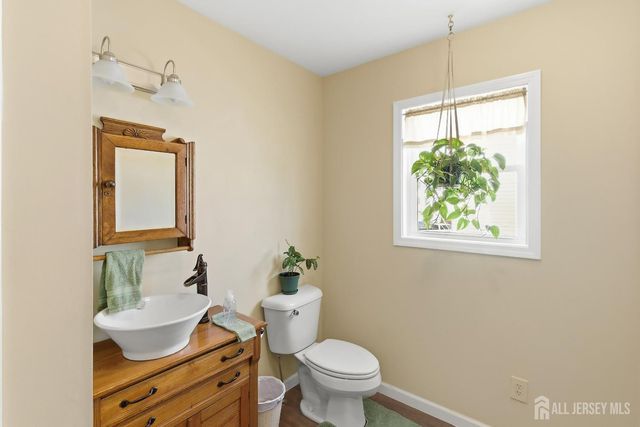 1215 Niihau Drive, Lacey, NJ 08731