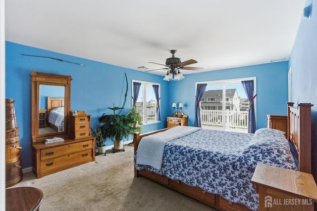 1215 Niihau Drive, Lacey, NJ 08731