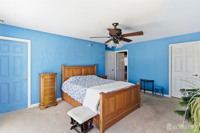 1215 Niihau Drive, Lacey, NJ 08731