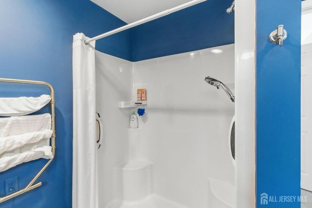 1215 Niihau Drive, Lacey, NJ 08731